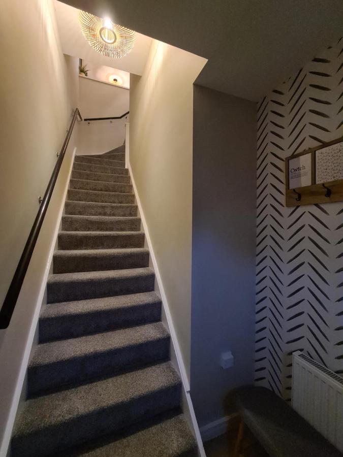 Modern 1 Bed Apartment Next To Beach And Golf Course ลาแนคลี ภายนอก รูปภาพ